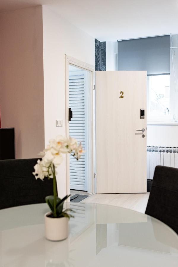 Apartmani Park Maksimir-Rebro ザグレブ エクステリア 写真