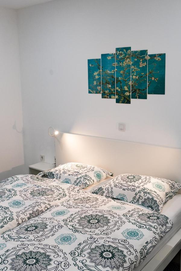 Apartmani Park Maksimir-Rebro ザグレブ エクステリア 写真