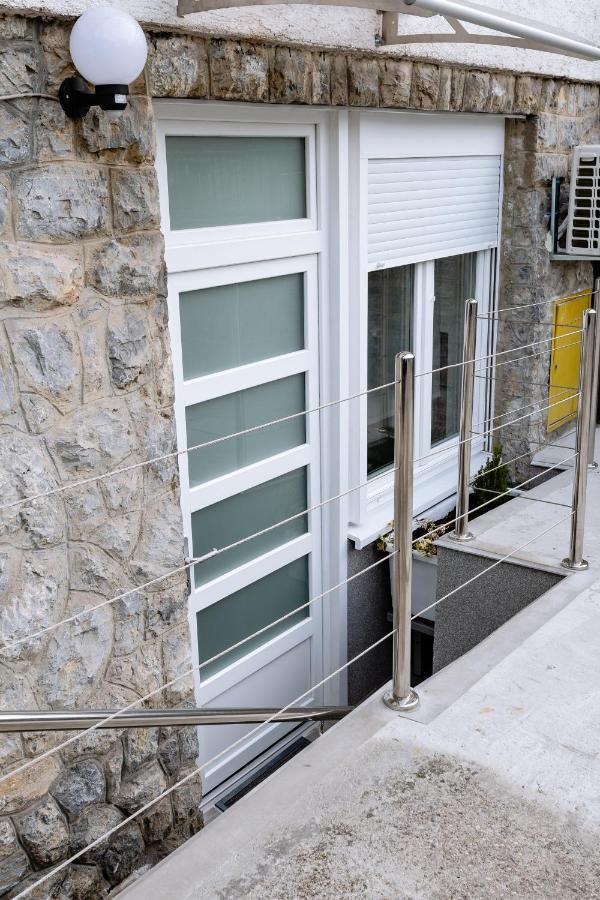 Apartmani Park Maksimir-Rebro ザグレブ エクステリア 写真